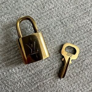 Louis Vuitton Lock and Key #322